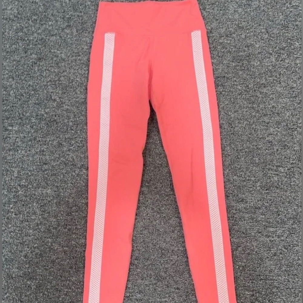fabletics coral leggings